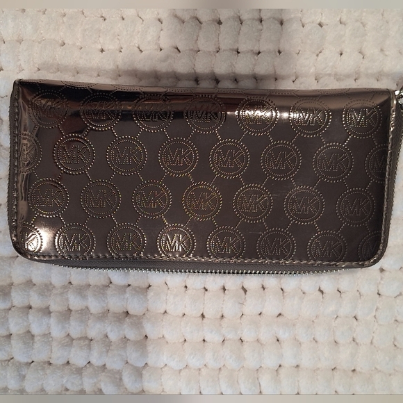 Michael Kors Jet Set Travel Continental - Picture 2 of 10